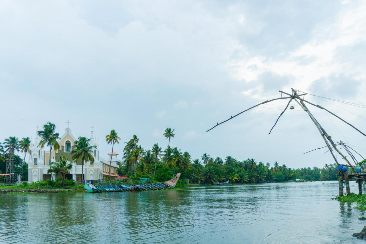 Canalview Private Cottage Azhikkal Ayiram Thengu Panmana Extérieur photo