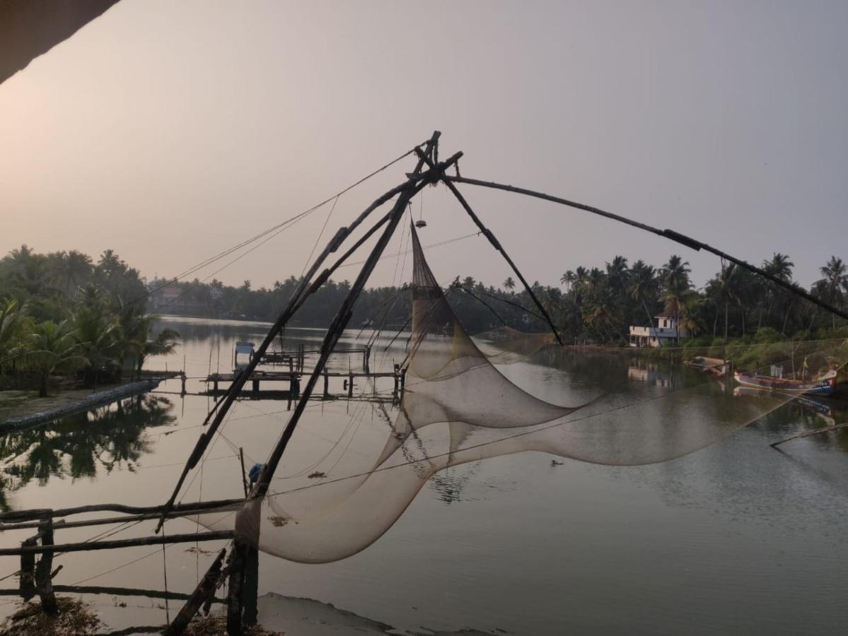 Canalview Private Cottage Azhikkal Ayiram Thengu Panmana Extérieur photo